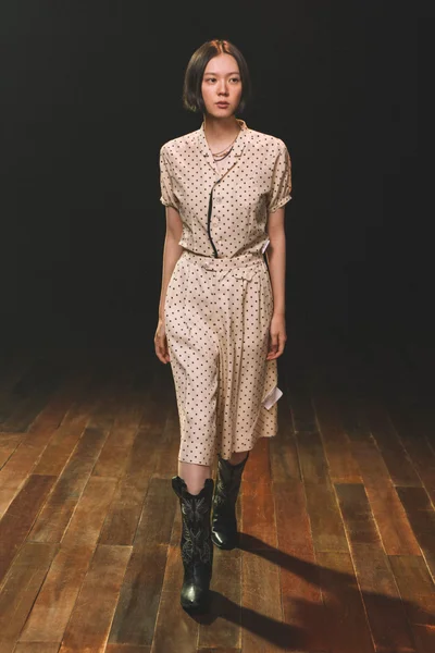 Look 23